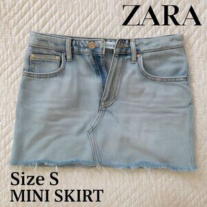 Zara Light Wash Denim Mini Skirt